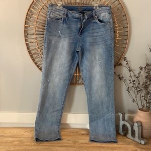 Kut from the Kloth boyfriend jeans.